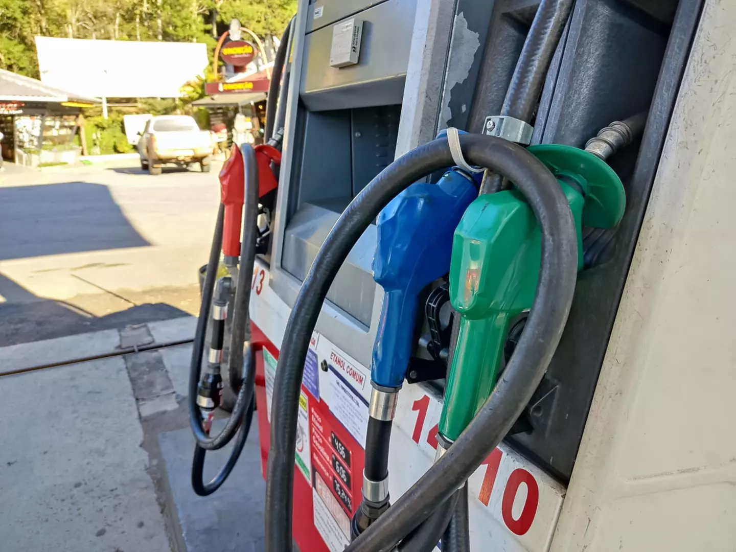 Volta dos impostos deve aumentar preço do litro de gasolina em R$ 0,69